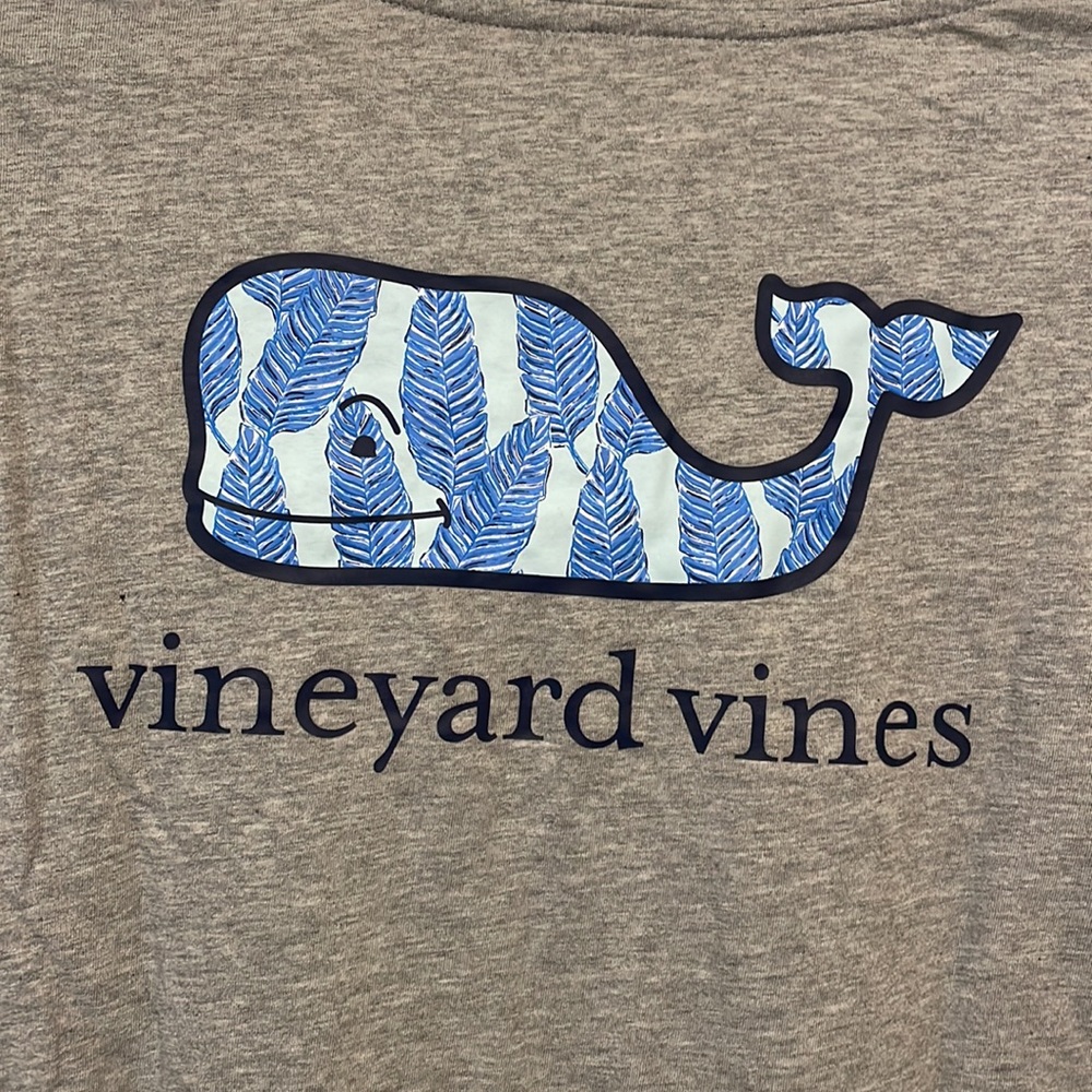 Womens size medium Vineyard Vines short sleeve T-Shirt